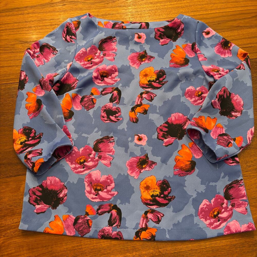 Banana republic women’s blue and purple floral 3/4 sleeve blouse size small